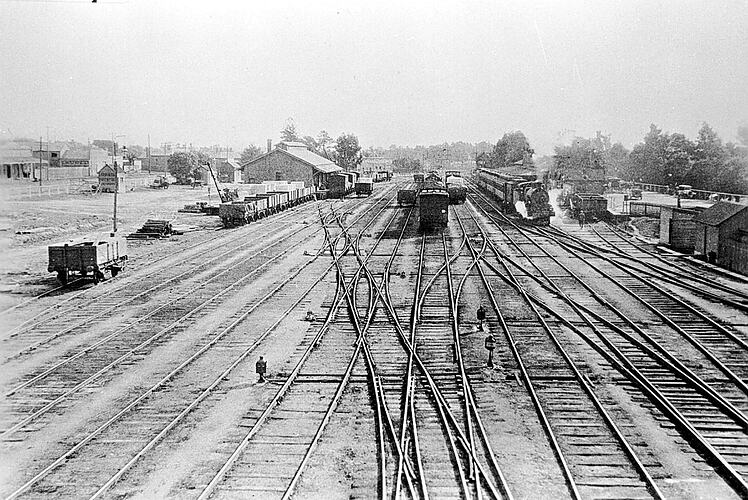 [Elevated view of Stawell Railway Station and rail yards, circa 1922.]