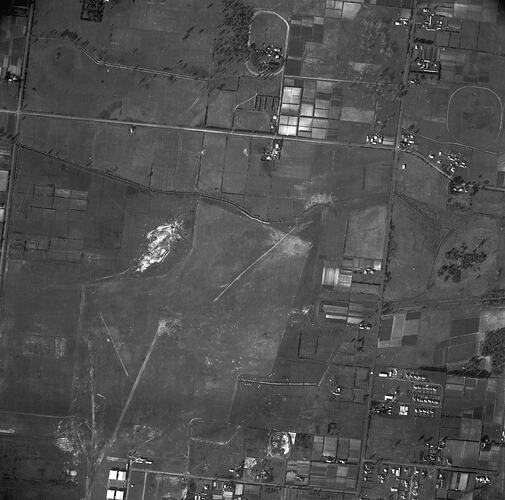 Monochrome aerial photograph of Moorabbin.