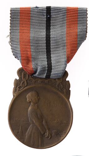 Medal - Victims of the Invasion Medal (Medaille des Victimes de l'Invasion), France, 1921 - Obverse