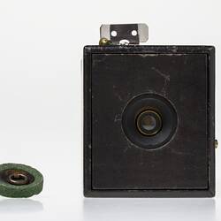 Camera - Eastman Kodak Co., 'Kodak No. 1', Rochester, U.S.A., circa 1889