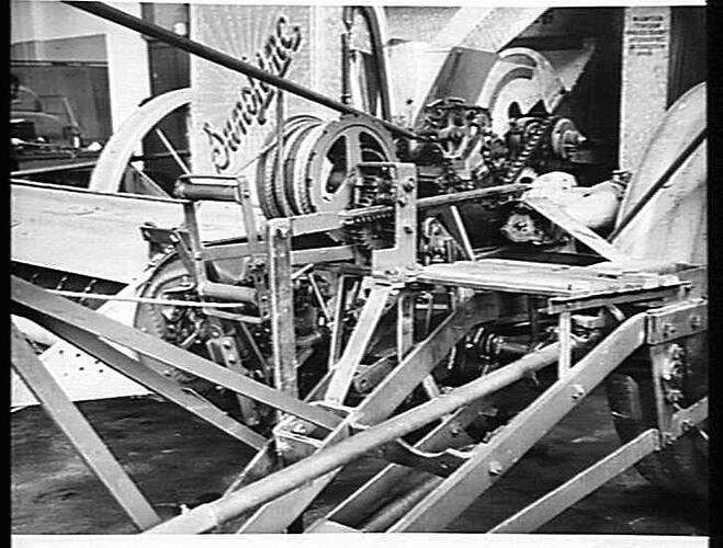 `SUNWINCH' FITTED TO NO. 6 HEADER: NOV 1954
