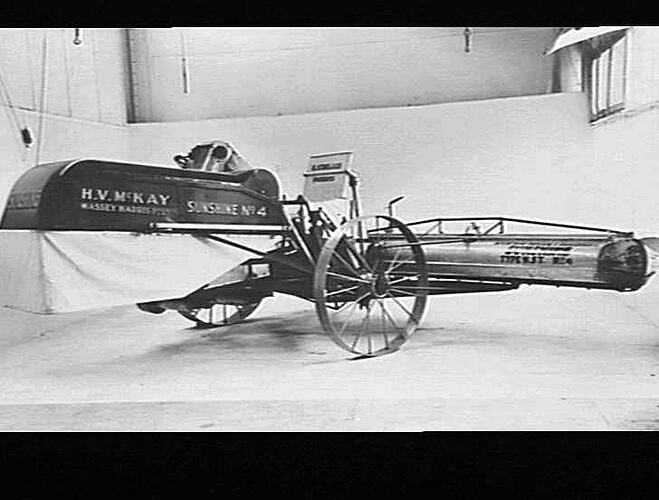 NO. 4 HEADER 12 FT. CUT: JAN 1942