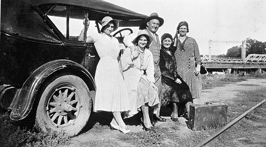 Negative Swan Hill, Victoria, circa 1930