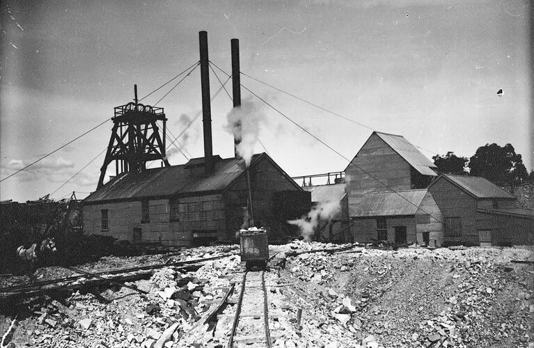 Rail truck and line at gold mine, Diamond Creek, circa 1905.