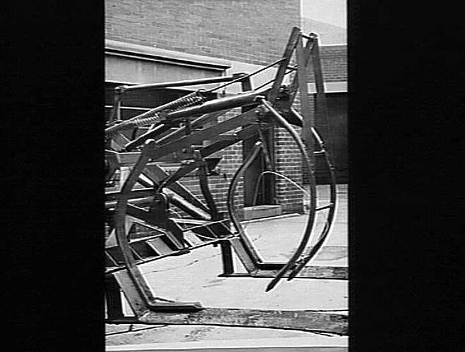 CANE LOADER WITH CLOSED GRAB FORK: JUNE 1956