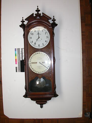 Calendar Clock - ST 028894