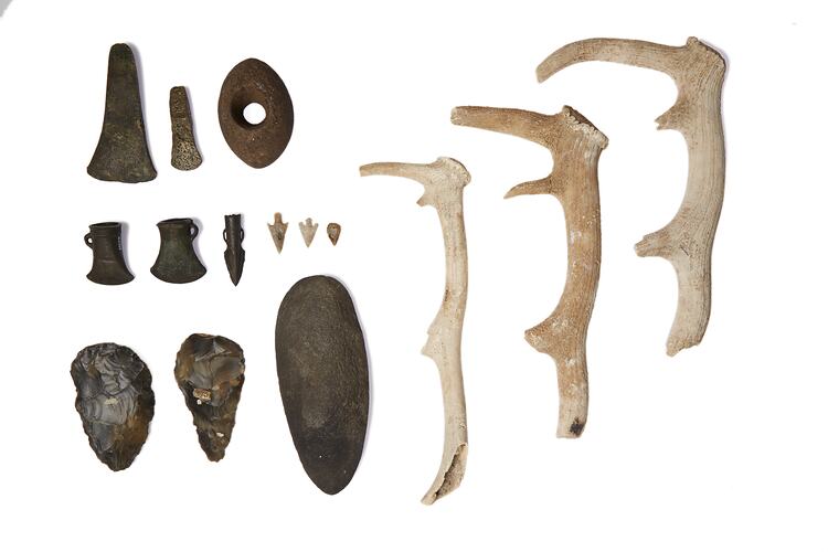 Group of fifteen UK and Ireland archaeological objects