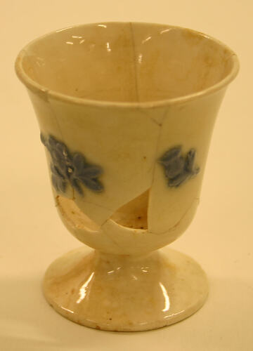 Ceramic - vessel - egg cup