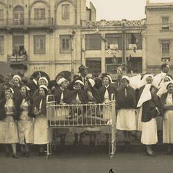 Nurses, Children & Cots from Eye & Ear Hospital, Waiting for Queen Elizabeth II's Visit, East Melbourne, 1954