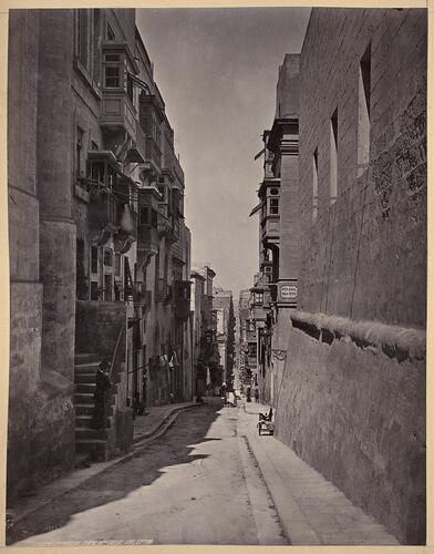 Strada San Ursula, Valetta, Malta, circa 1870