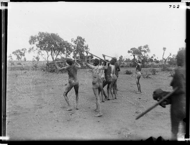 Warumungu mourning ceremony, Tennant Creek, Central Australia, 1901