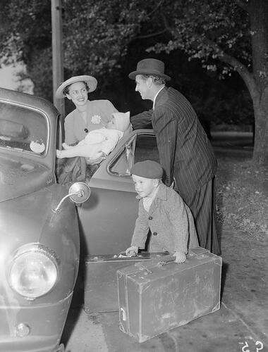 Family and Motor Car, Melbourne, Victoria, 1953