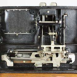 Typewriter - AEG Co, Mignon Model 4, 1927-1928