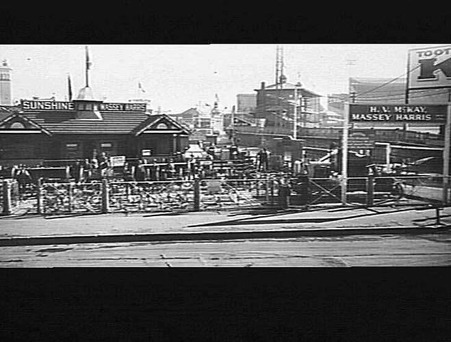 SUNSHINE MASSEY HARRIS STAND SYDNEY SHOW: 1935