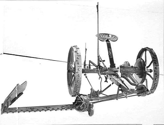 NO.1.S. OIL-BATH MOWER WITH SCRUB CUT BAR: JUNE 1938