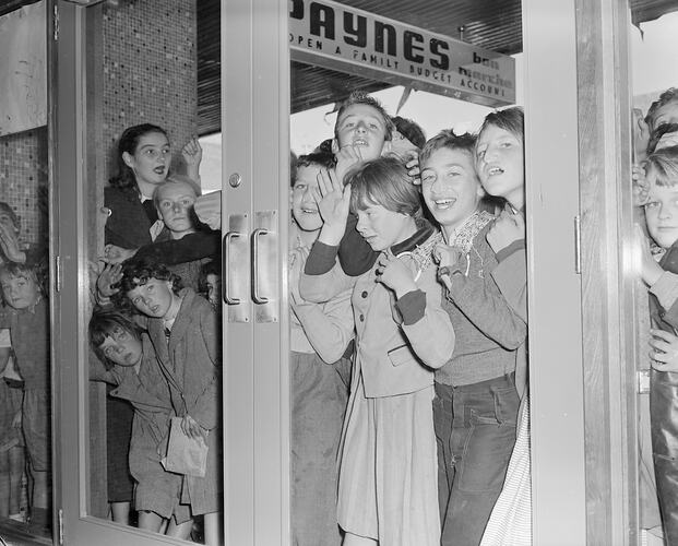 Payne's Bon Marche Ltd, Crowd at Store Entrance, Melbourne, Victoria, 1958