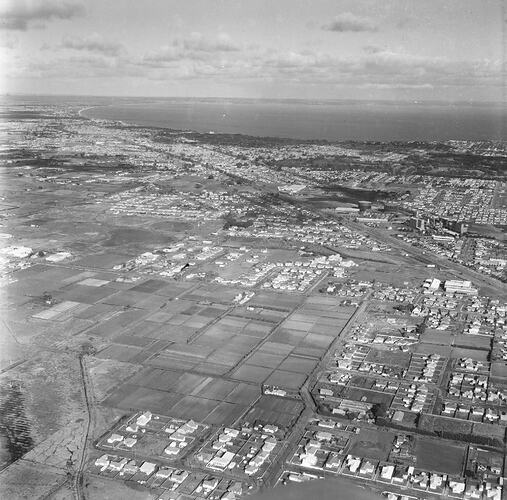 Monochrome aerial photograph of Moorabbin.