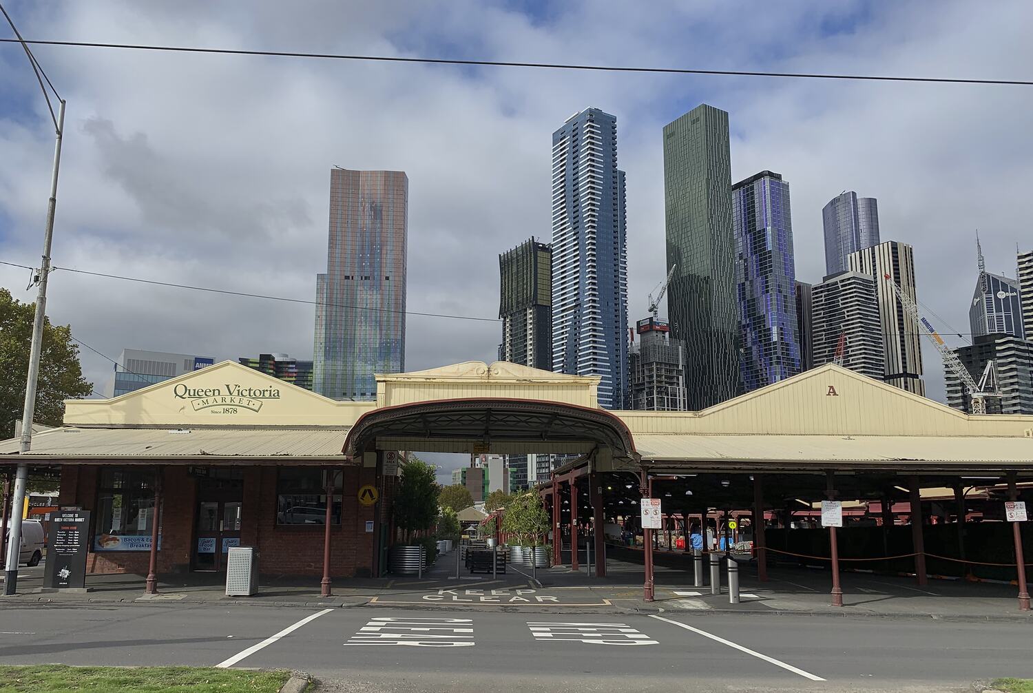 Digital Photograph - Queen Victoria Market, Elizabeth Street, Melbourne ...