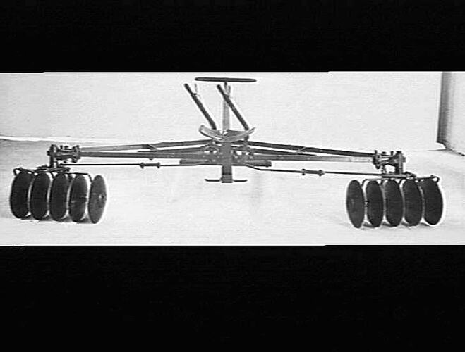 SUNTREE (DISC PLOUGH) WITH EXTENSIONS: 1933