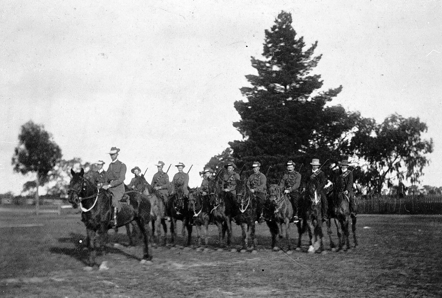 Members of the 1st Victorian Mounted Rifles on parade at Melton Park, 1918