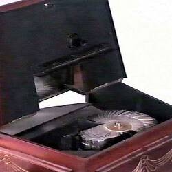 Kinora - Clockwork, 1896-1914