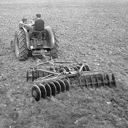 Negative - International Harvester, GL-9A Disc Harrow & W6 Tractor, Mr Sherwin's Property, Beveridge, 1947