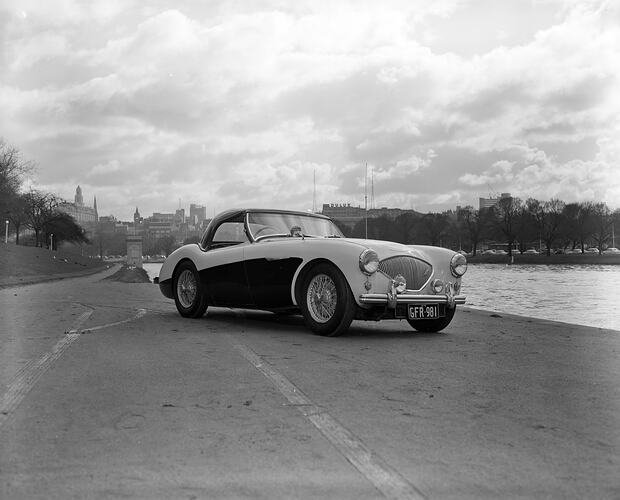 Nash Motors, Ajax Motor Car, Yarra River, Melbourne, Victoria, Jul 1958