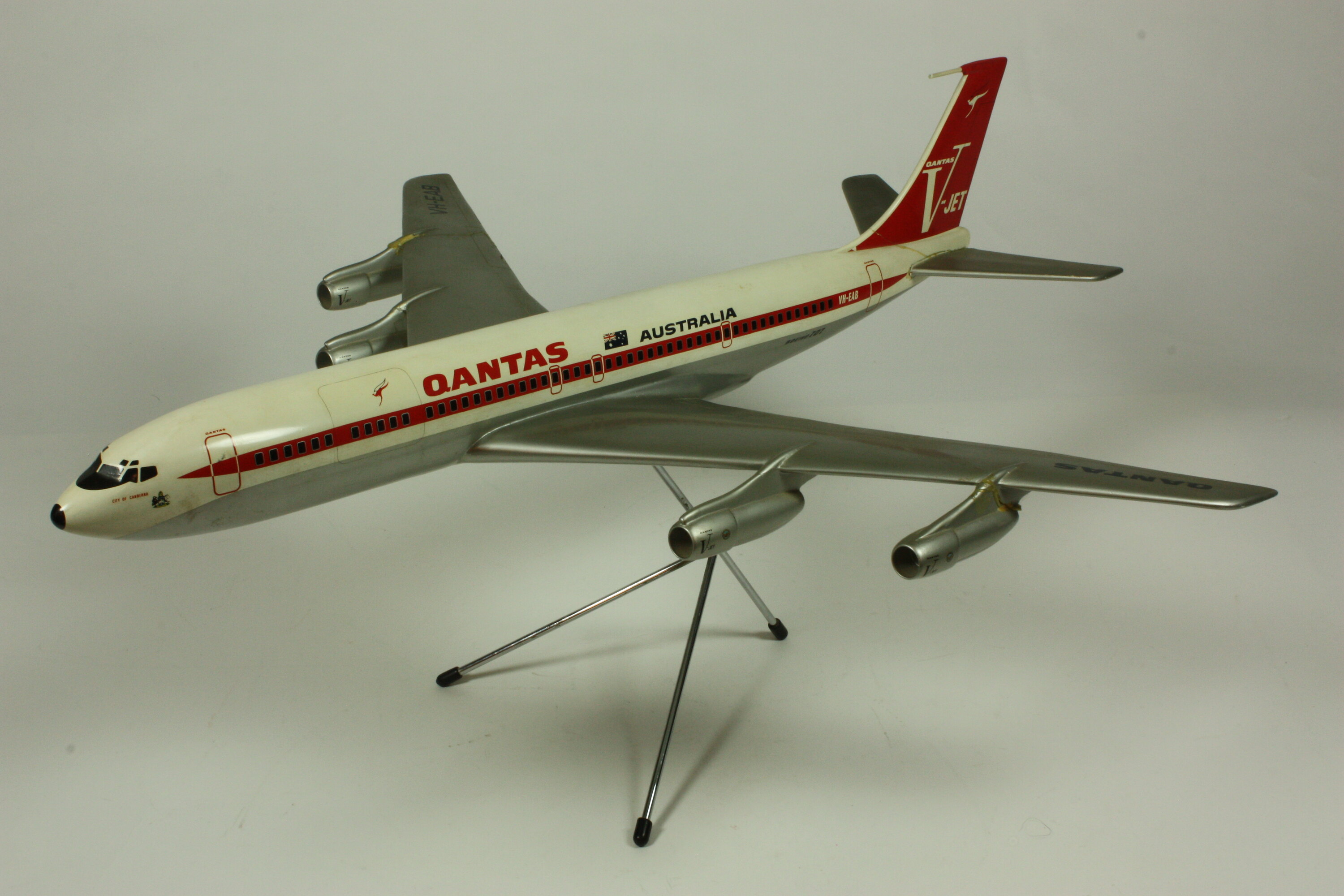 Aeroplane Model Boeing 707 338c Passenger Cargo Turbo Fan Jet Airliner Qantas V Jet Vh Eab Circa1961
