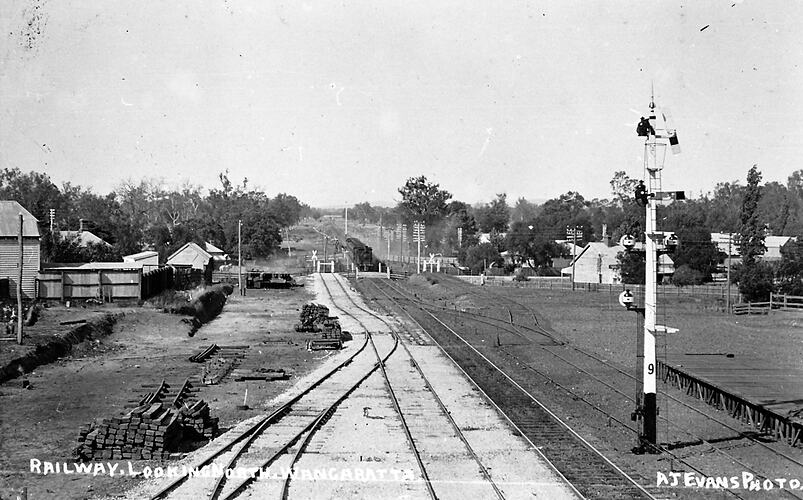 Railway station and yards, Wangaratta, circa 1915.