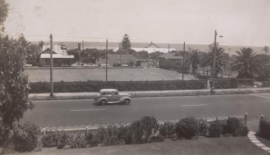 Digital Photograph - View of Elwood Lawn Bowls Club and Beach, Elwood Beach, 1952