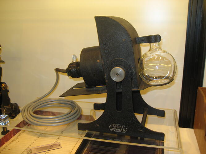Leitz Illuminator - Microscope, pre 1914