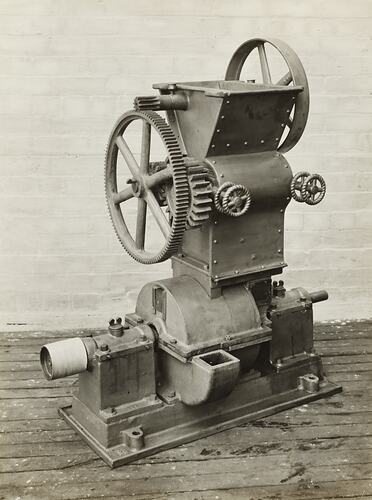 Photograph - Schumacher Mill Furnishing Works, Machine, Port Melbourne, Victoria, circa 1930s