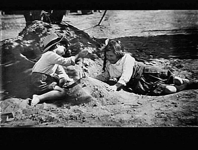 MERRIGUM - ETHELWYN, NANCY PITTS PLAYING IN SAND PIT.