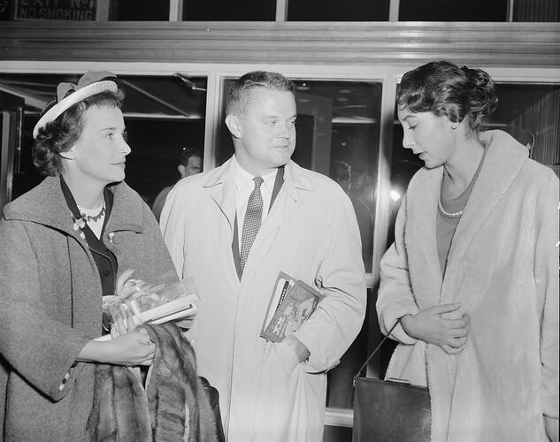 Southdown Press, Group at Essendon Airport, Victoria, 14 Aug 1959