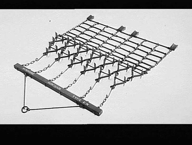 SUNCHAIN HARROWS (TYPE E.N.) OCT 1940