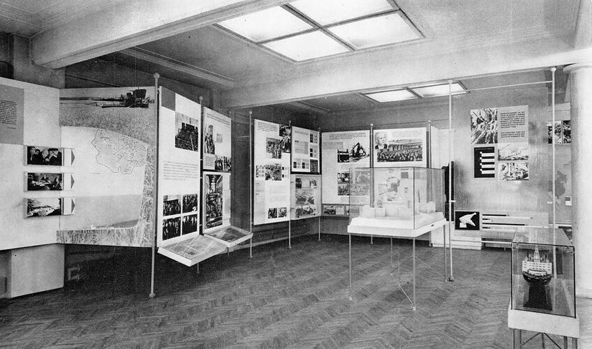 Displays in McArthur Hall, Science Museum, Melbourne, 1970s