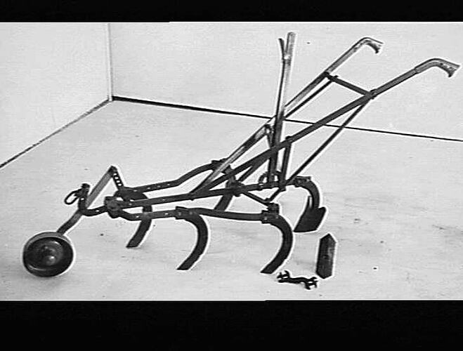 NO. 80 L `SATELLITE' (PLOUGH): MARCH 1937