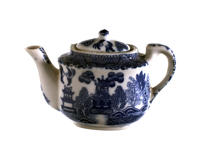 Tea Pot - Tea Set, Willow Pattern