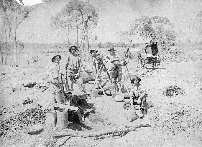 [Miners with pans and cradles at Poverty Mine, Tarnagulla, about 1870.]