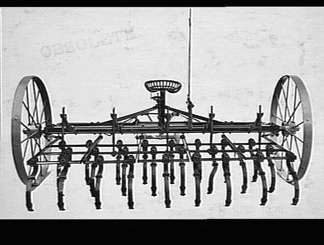 CULTIVATORS