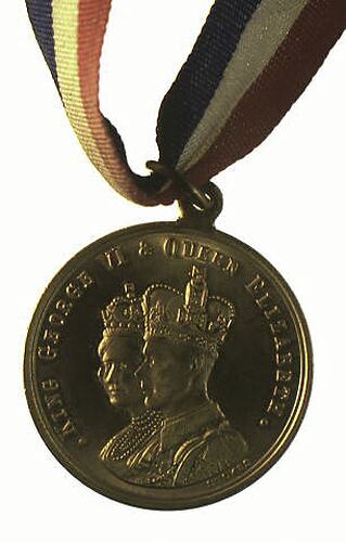 Medal - 1945 Schools Victory Medal
