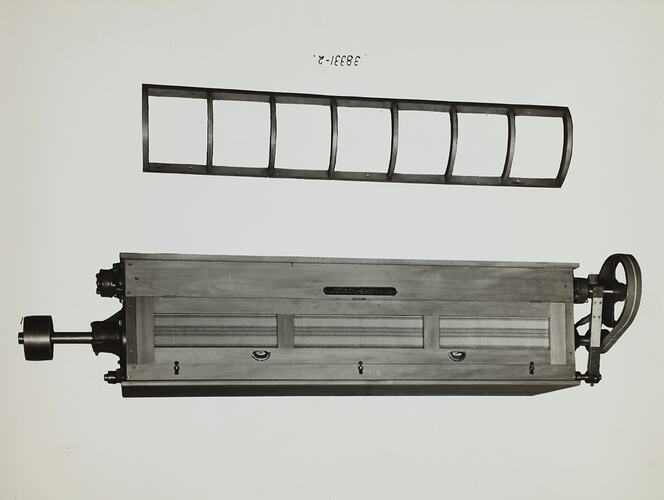 Photograph - Schumacher Mill Furnishing Works, Horizontal Single Sieve Sifter, Port Melbourne, Victoria, 1939