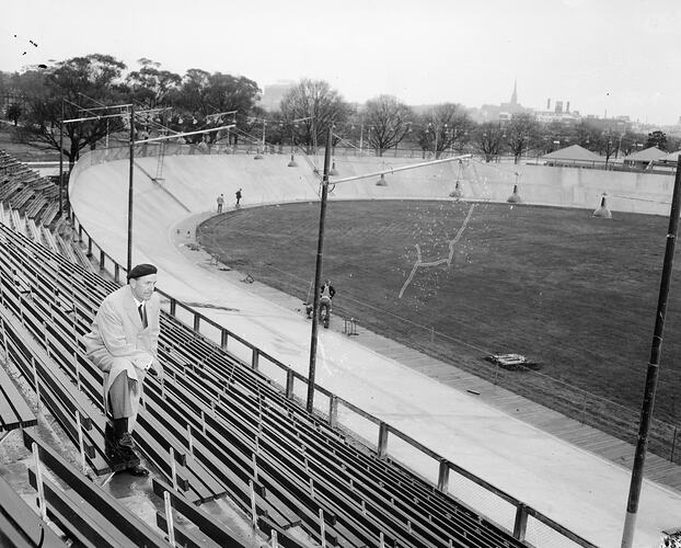 Bob Dyer, Olympic Park Velodrome, Olympic Games Melbourne, 1956