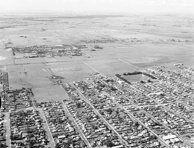 Monochrome aerial photograph of Chelsea.