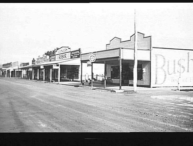 HUDSON & HOLLOWAY, RUPANYUP: JULY 1940