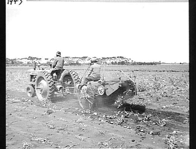 S.M.H. P.T.O. POTATO DIGGER. N. SCHMUTTER, KOO-WEE-RUP FEB 1945