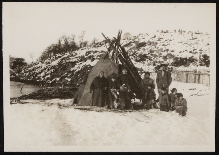 Some members of the Yaghan community, Hoste Island, June 1929