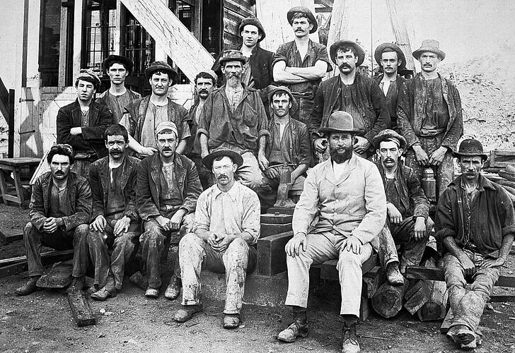Construction staff at Footscray, 1928.