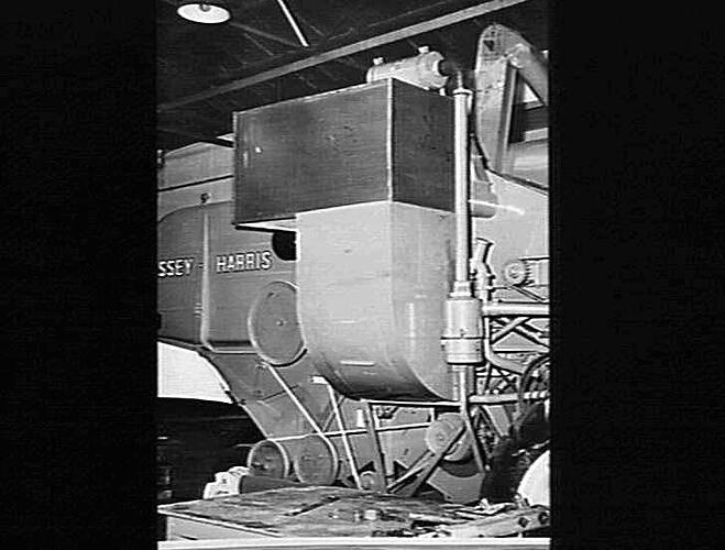 NO. 780 S.P. HEADER 1955-56 CLEAN AIR CHUTE (ALTERED): FEB 1956