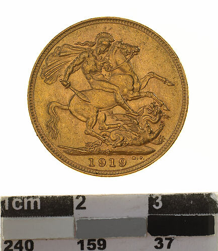 Coin - Sovereign, New South Wales, Australia, 1919, photographed by Museums Victoria